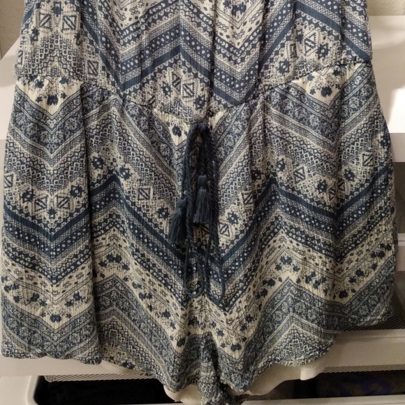 Off the shoulder romper - Picture 2 of 5